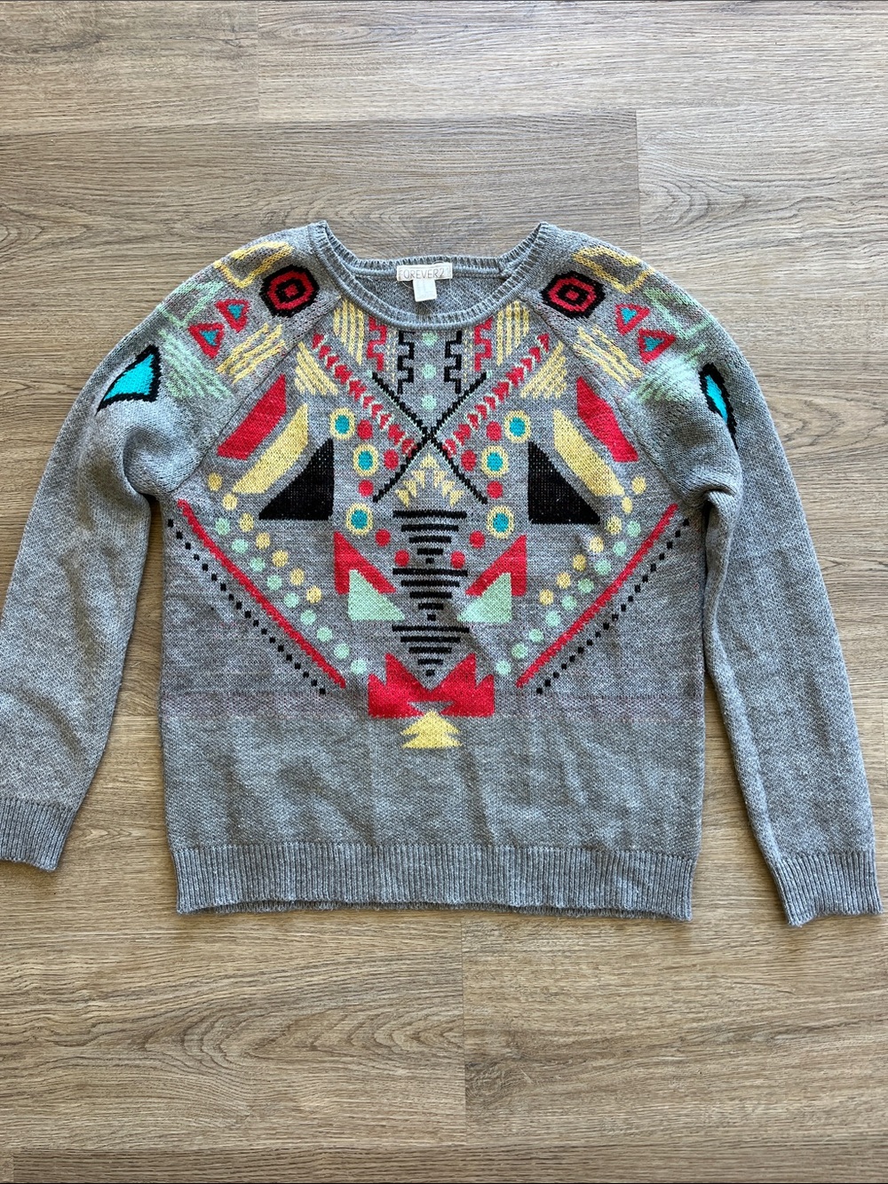 Forever 21 Gray Crewneck Sweater with Multicolor Geometric Motif